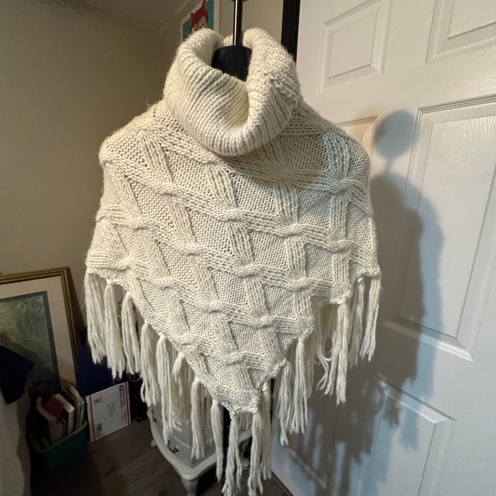 White cable knit, turtle neck poncho